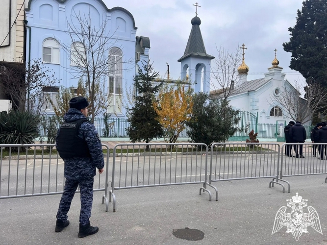Росгвардейцы обеспечили безопасность во время новогодних и рождественских праздников в Дагестане