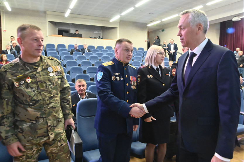 Участники второго потока проекта «Герои НовоСибири» начали стажировки в органах власти