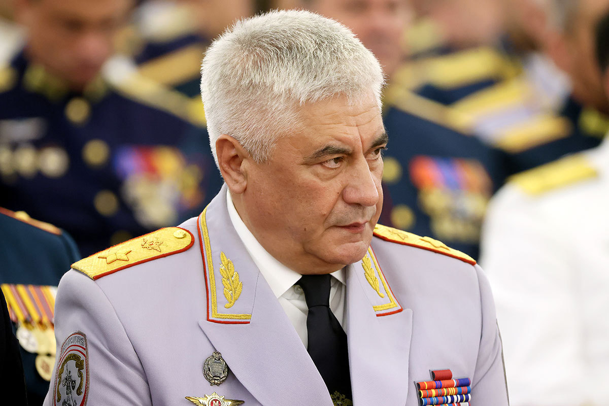 Колокольцев подал в отставку последние. Колокольцев. Колокольцев министр. Колокольцев подал в отставку последние. Ерин министр мвд.