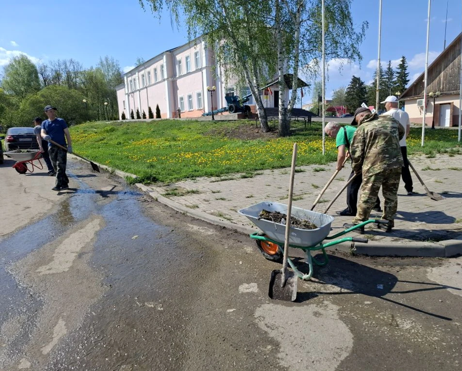 В Вадинском районе в рамках благоустройства организован санитарный день