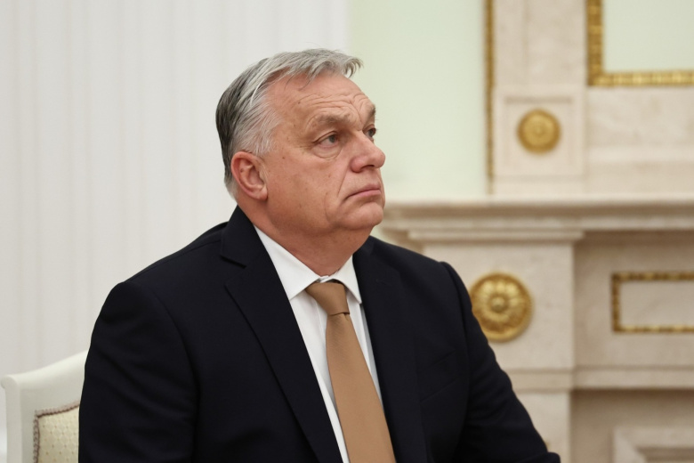 Венгерский журналист раскрыл истинное отношение Орбана к ЕС