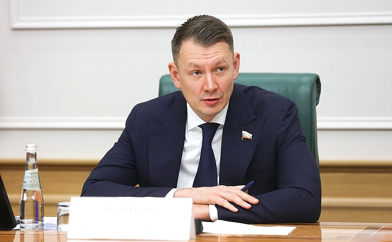 Александр Двойных