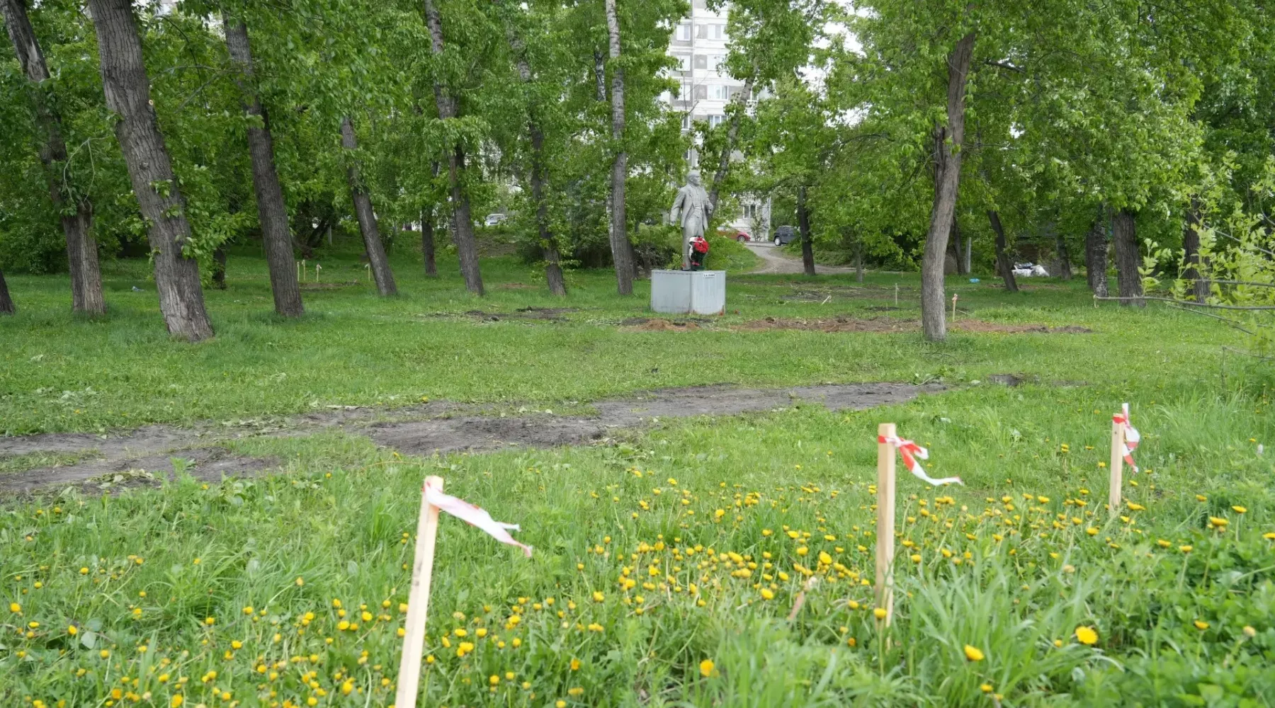В Бийске приступили к благоустройству еще одной общественной территории