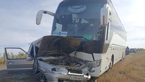 Столкнулись легковушка и автобус «Саратов-Белгород». Есть погибший