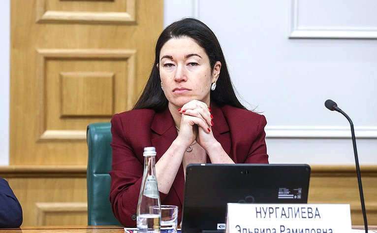 Заседание Совета по вопросам развития Сибири при Председателе Совета Федерации ФС РФ «Человеческий капитал Сибири: проблемы и перспективы развития»