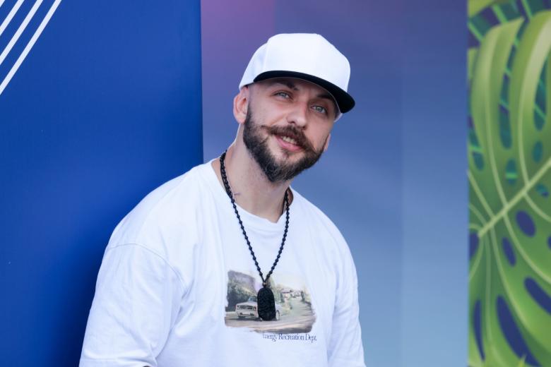Стало известно, с кем рэпер ST записал совместный трек
