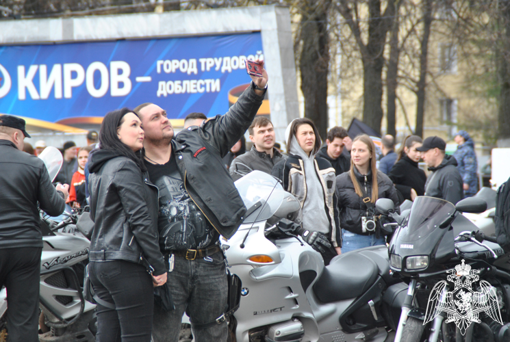 В Кировской области росгвардейцы обеспечили охрану общественного порядка во время праздничных мероприятий