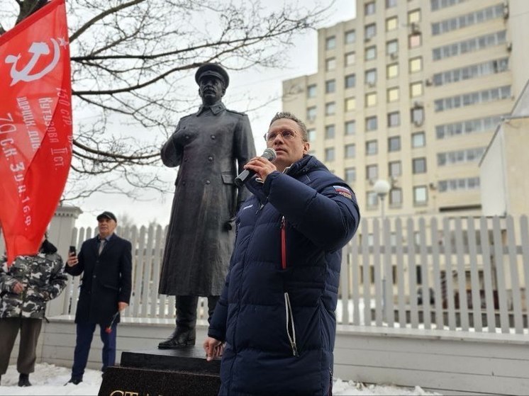 21 декабря в музее «Вологодская ссылка» открыли памятник Иосифу Сталину