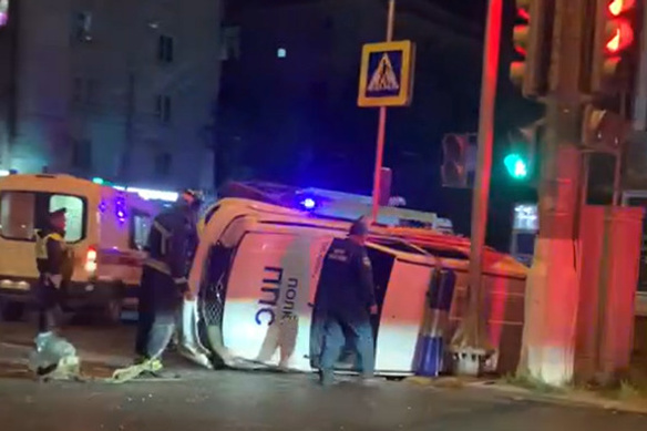 Машина ППС ночью. Авария в Волгограде сегодня.