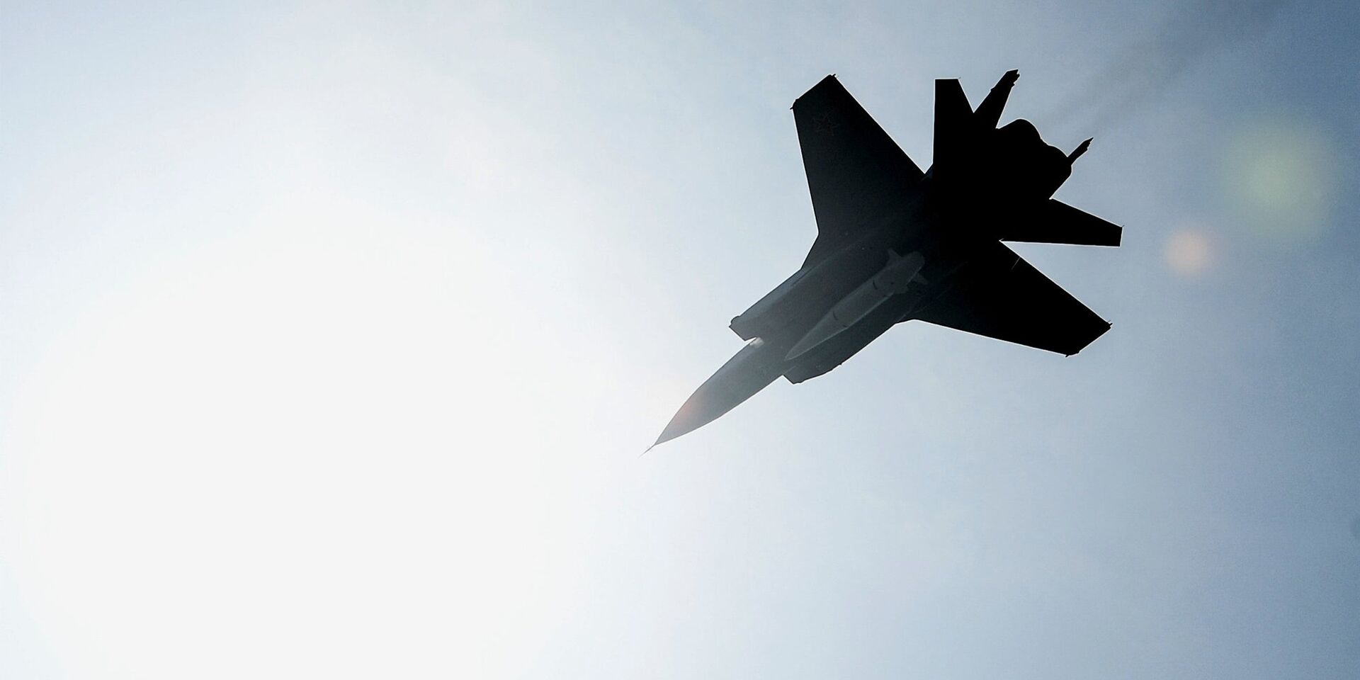 Многоцелевой истребитель МиГ-31 с гиперзвуковой ракетой Кинжал - ИноСМИ, 1920, 23.04.2026