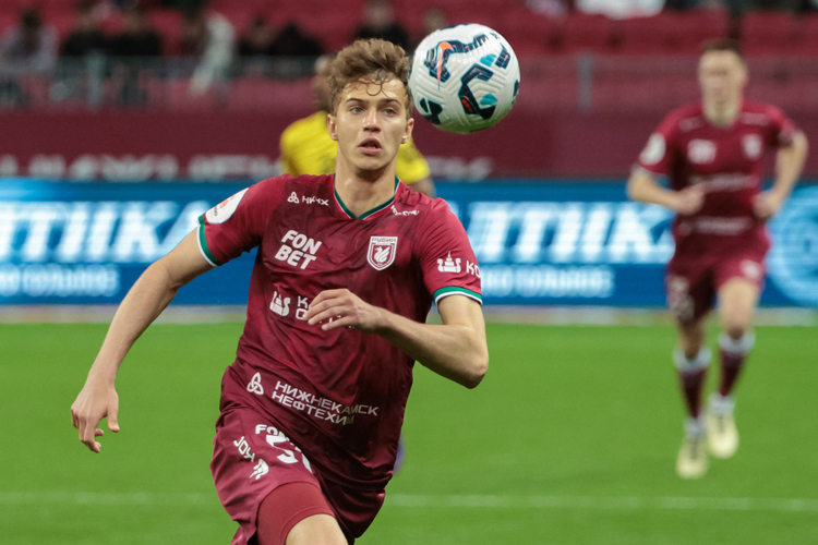 Рожков попал в расширенный состав сборной