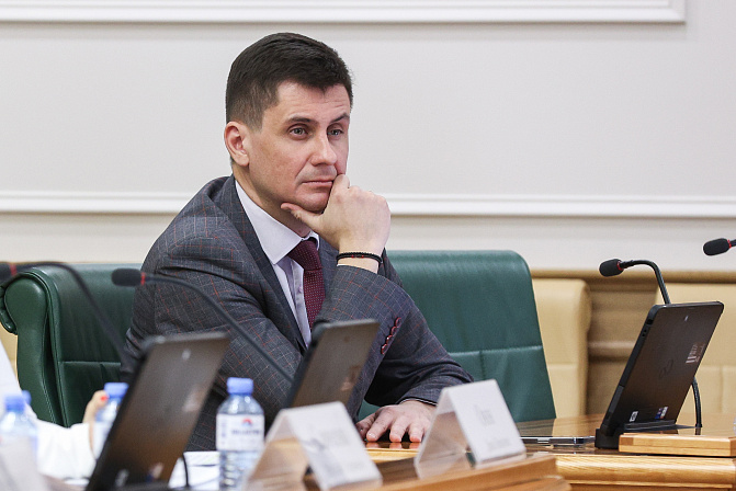 сенатор вадим деньгин