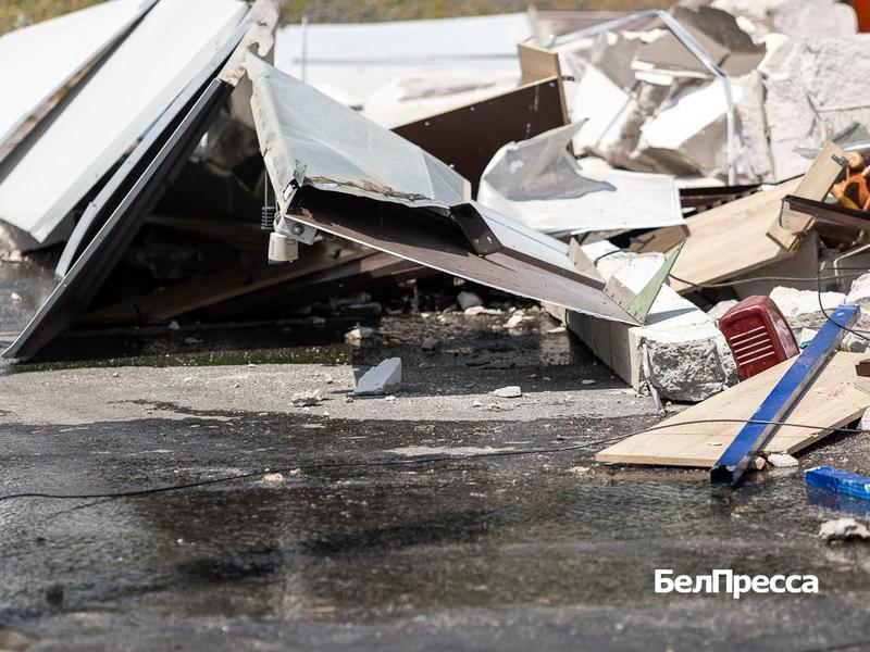 В Белгороде беспилотник ВСУ атаковал автозаправку (фоторепортаж)