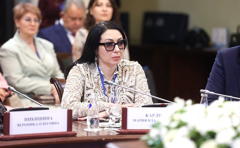 Встреча Председателя СФ Валентины Матвиенко с представителями отрасли легкой промышленности и креативных индустрий