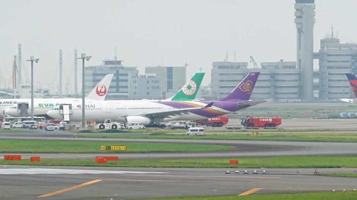 В авиакомпании Eva Air потребовали больничный лист у умершей стюардессы