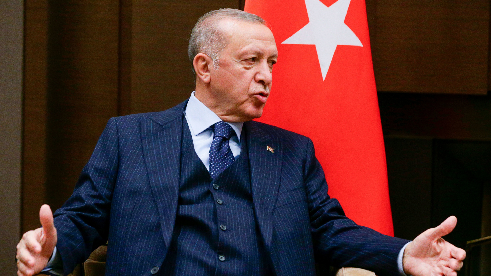 Bloomberg: Эрдоган отменил участие Турции в ВЭФ из-за позиции по Газе