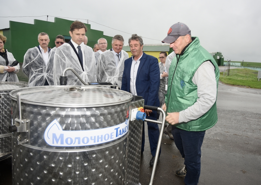 Славянское хоккей верховье. Фото зао славянское. Зао славянское верховье. Животноводческая ферма верховье пониткин. Департамент сельского хозяйства орловской области петров.