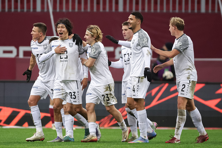 Сегодня «Балтика» — главная сенсация футбольного сезона, отстающая в РПЛ от лидера «Краснодара» лишь на пять очков