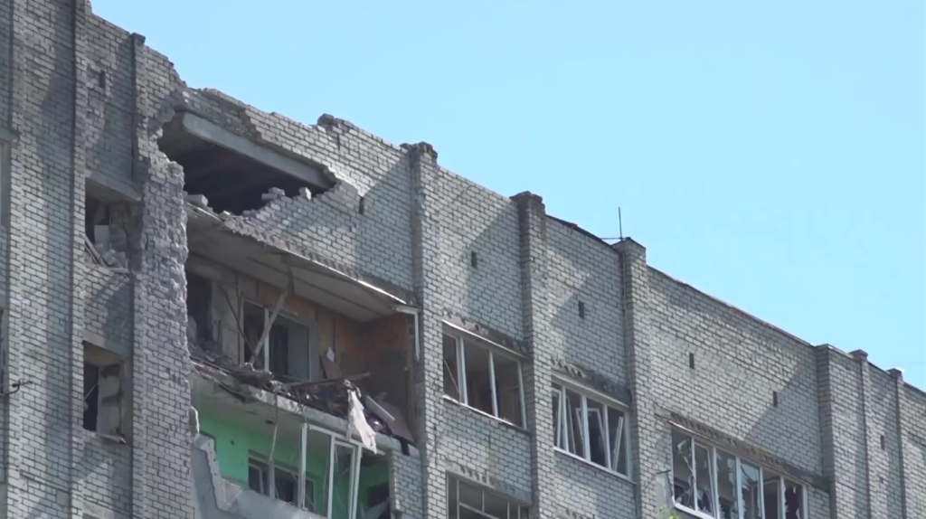 Жители многоэтажки в Брянске рассказали о первых минутах после прилета БПЛА
