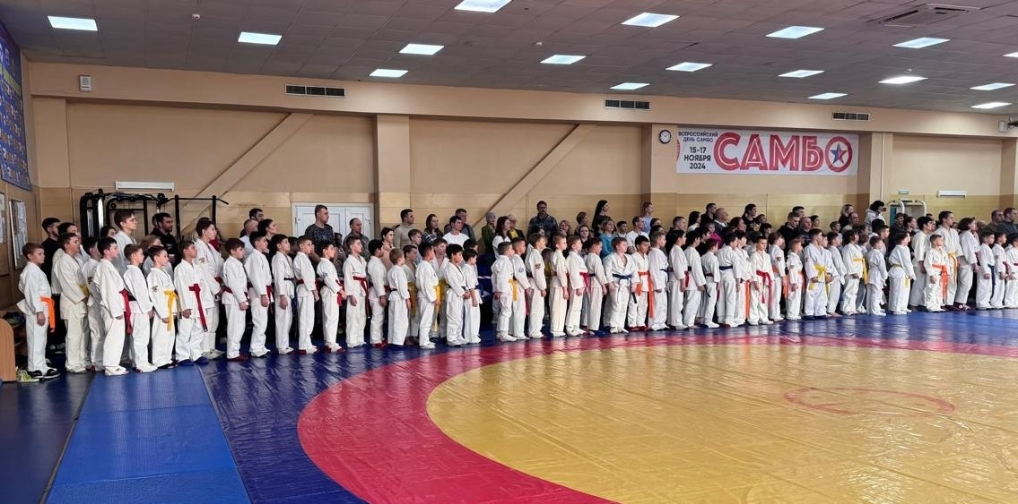 Лучшие спортсмены рукопашного боя соревновались на первенстве города