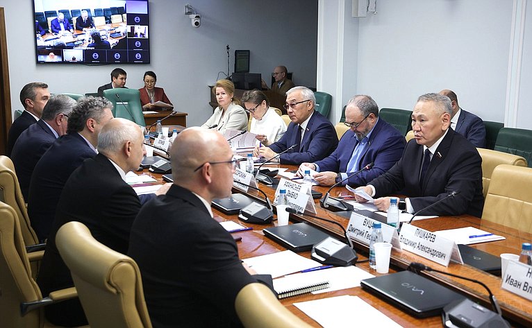 Совещание Комитета Совета Федерации по федеративному устройству, региональной политике, местному самоуправлению и делам Севера совместно с Советом по вопросам развития Дальнего Востока, Арктики и Антарктики при СФ