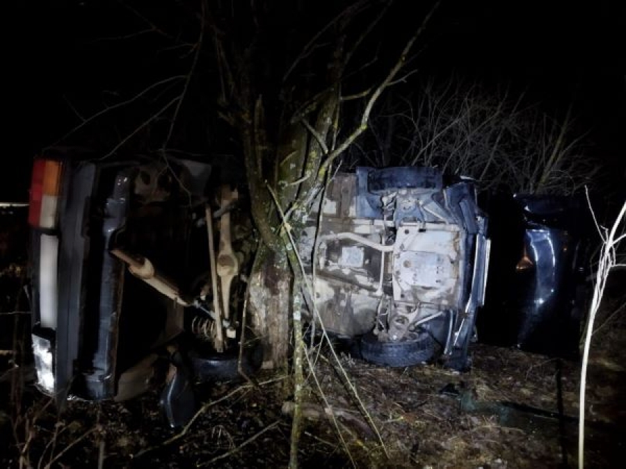 Водитель и пассажир легковушки погибли в страшном ДТП под Чухломой