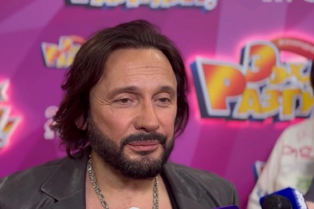 Иосиф Пригожин: Стас Михайлов за 15 лет так и не вырос из песен о несчастной любви