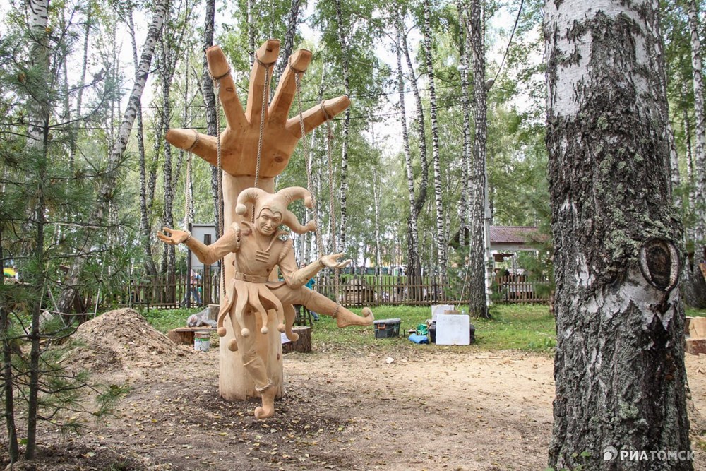 Шут, Ганбаатар Энх-Эрдэнэ и Цагаан Мунхердене (Монголия). Третье место