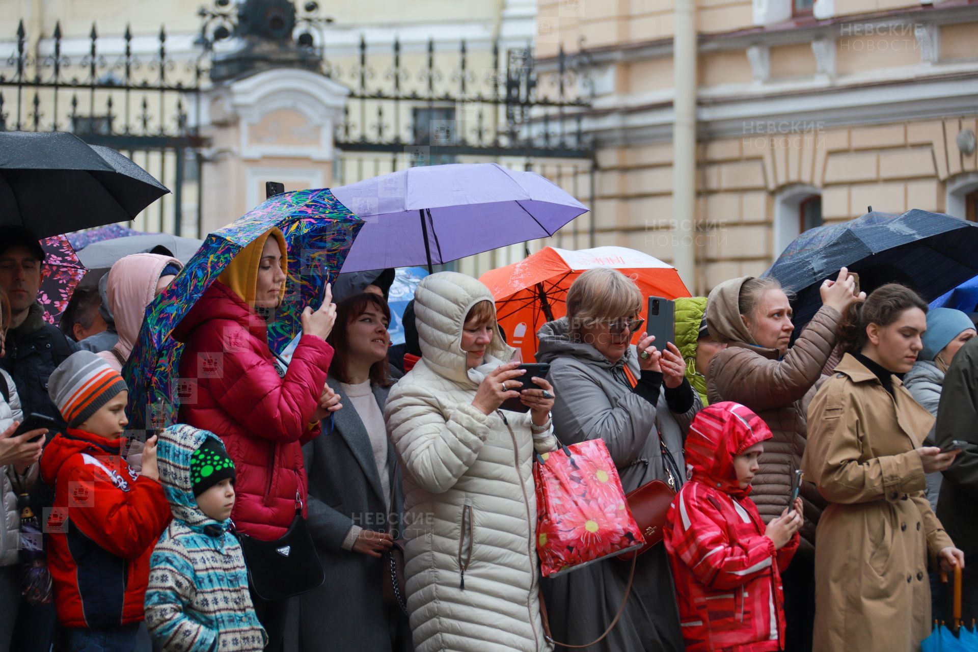 Императорский полдень в Санкт-Петербурге.