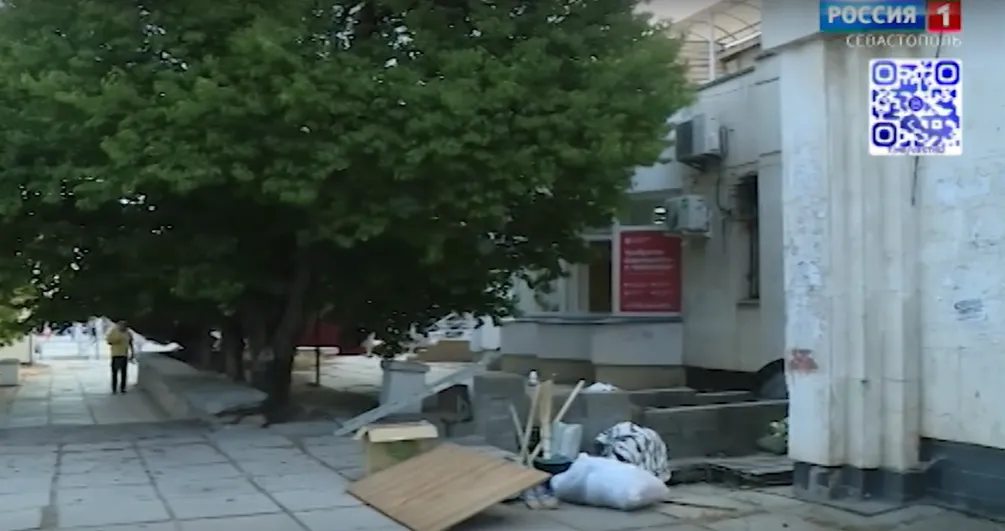 Гуманитарной миссии Севастополя выделено помещение под склад></div><div class=