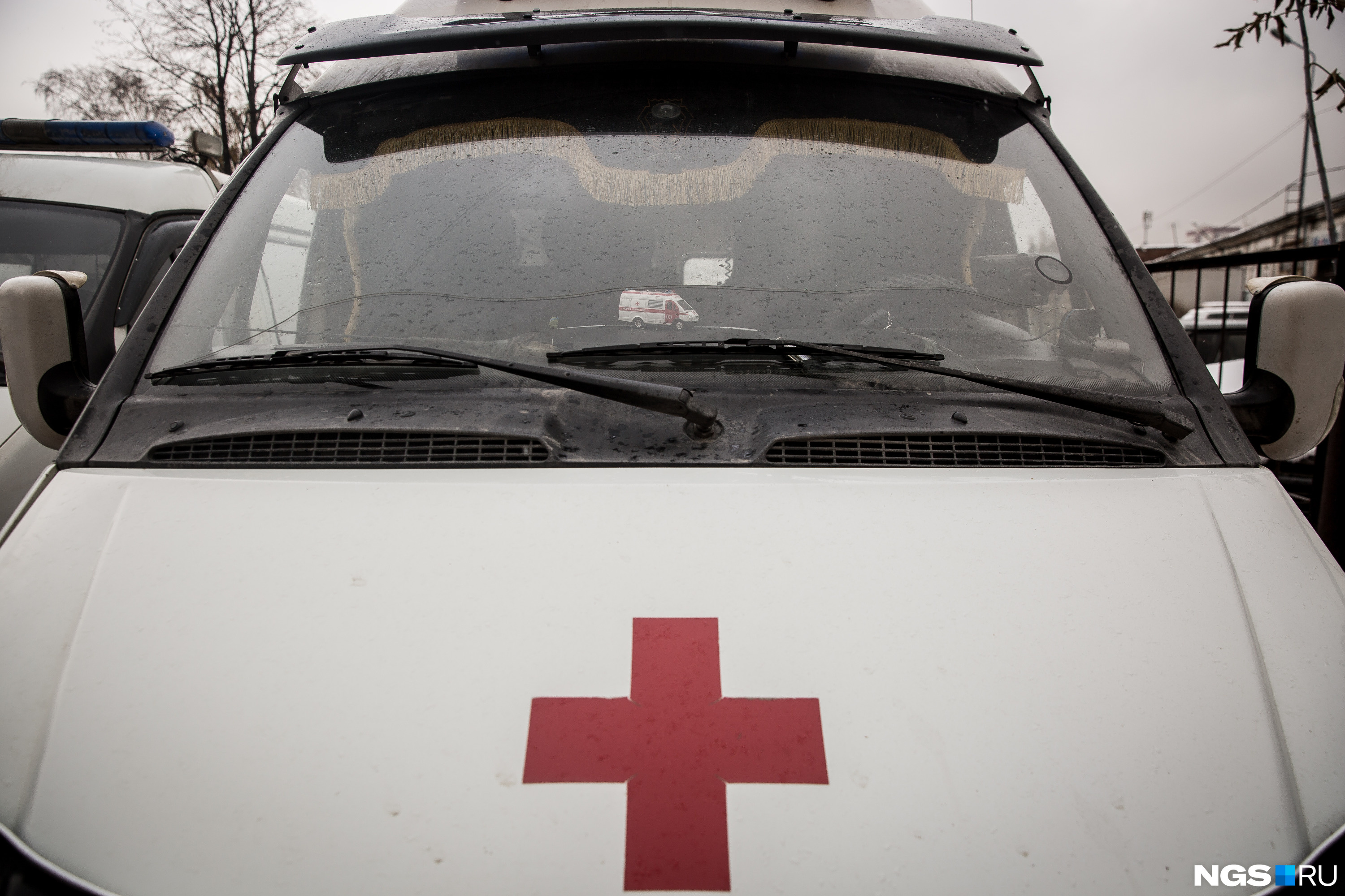 частной скорой помощи. скорая. скорая медицинская помощь. вызов скорой помощи. скорая помощь.