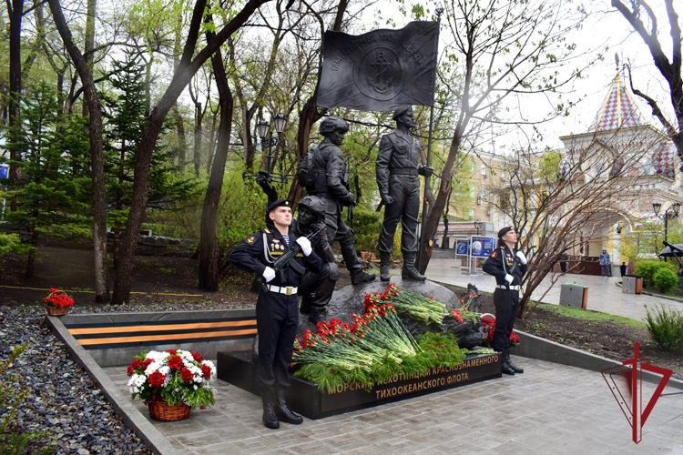 В Приморье с участием росгвардейцев проходит серия мероприятий, посвященная Дню Победы 