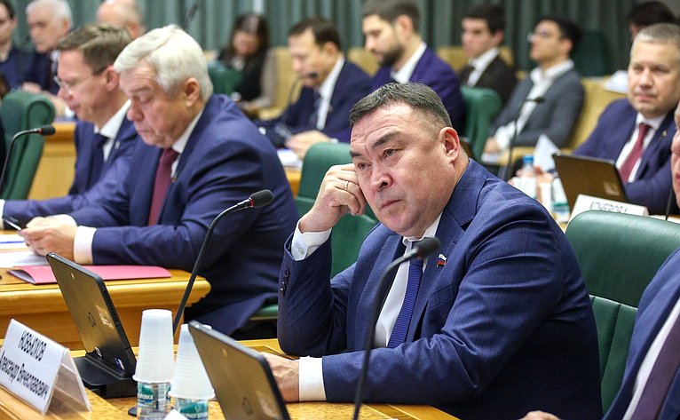 Александр Новьюхов