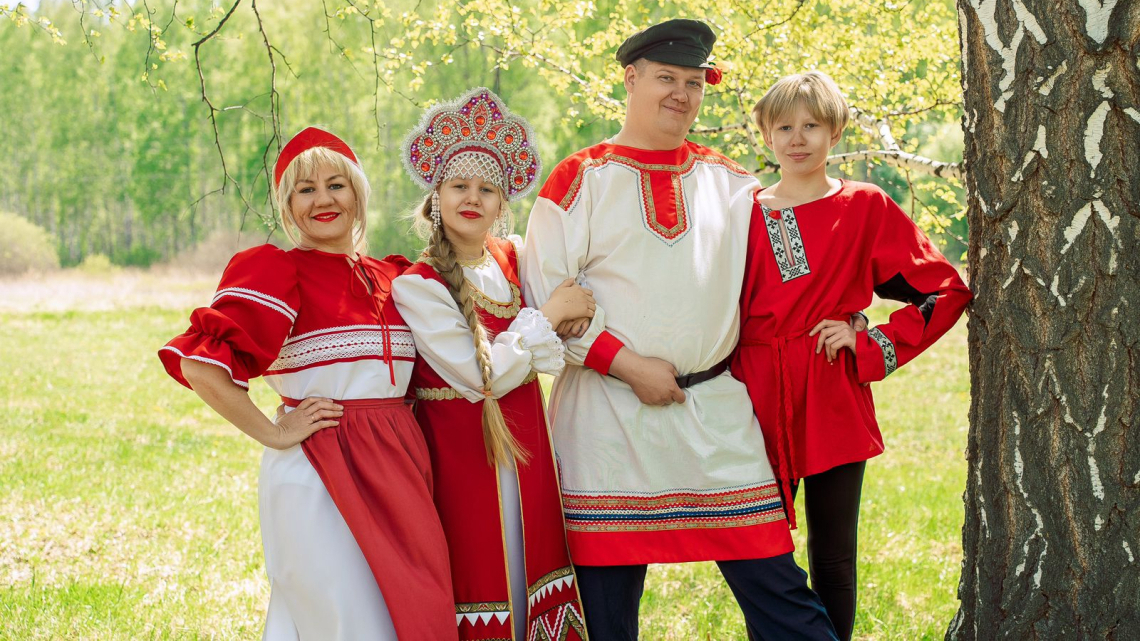 Фэмили томск. Фотосессия в сельском стиле семейные. Картинки Всероссийского конкурса семейная память.