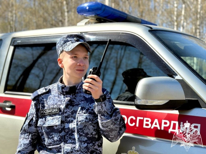 Сотрудники вневедомственной охраны Росгвардии отмечают профессиональный праздник