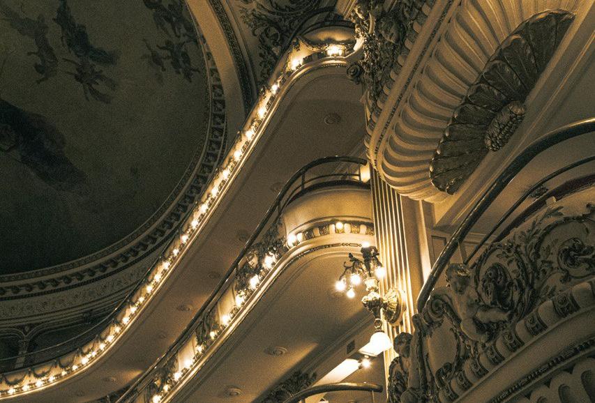 Всё смешалось в общем доме. Театр на Садовой выпустил «Орестею» | ФОТО Gabriel Ramos on Unsplash