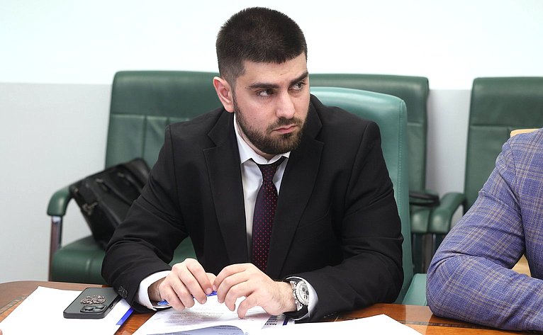 Совещание Комитета Совета Федерации по федеративному устройству, региональной политике, МСУ и делам Севера на тему «Актуальные проблемы проведения общих собраний собственников помещений в многоквартирных домах с использованием информационных систем»