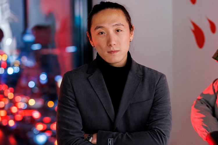 «Переход к современному искусству был и мучительным, и интересным. Я старпер в этом плане: можно заниматься современным искусством только после того, как осознаешь всю ценность академической школы»