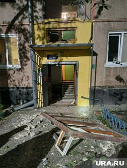 Взрывной волной в подъезде, где было ЧП, выбило стекла, возгорания не было