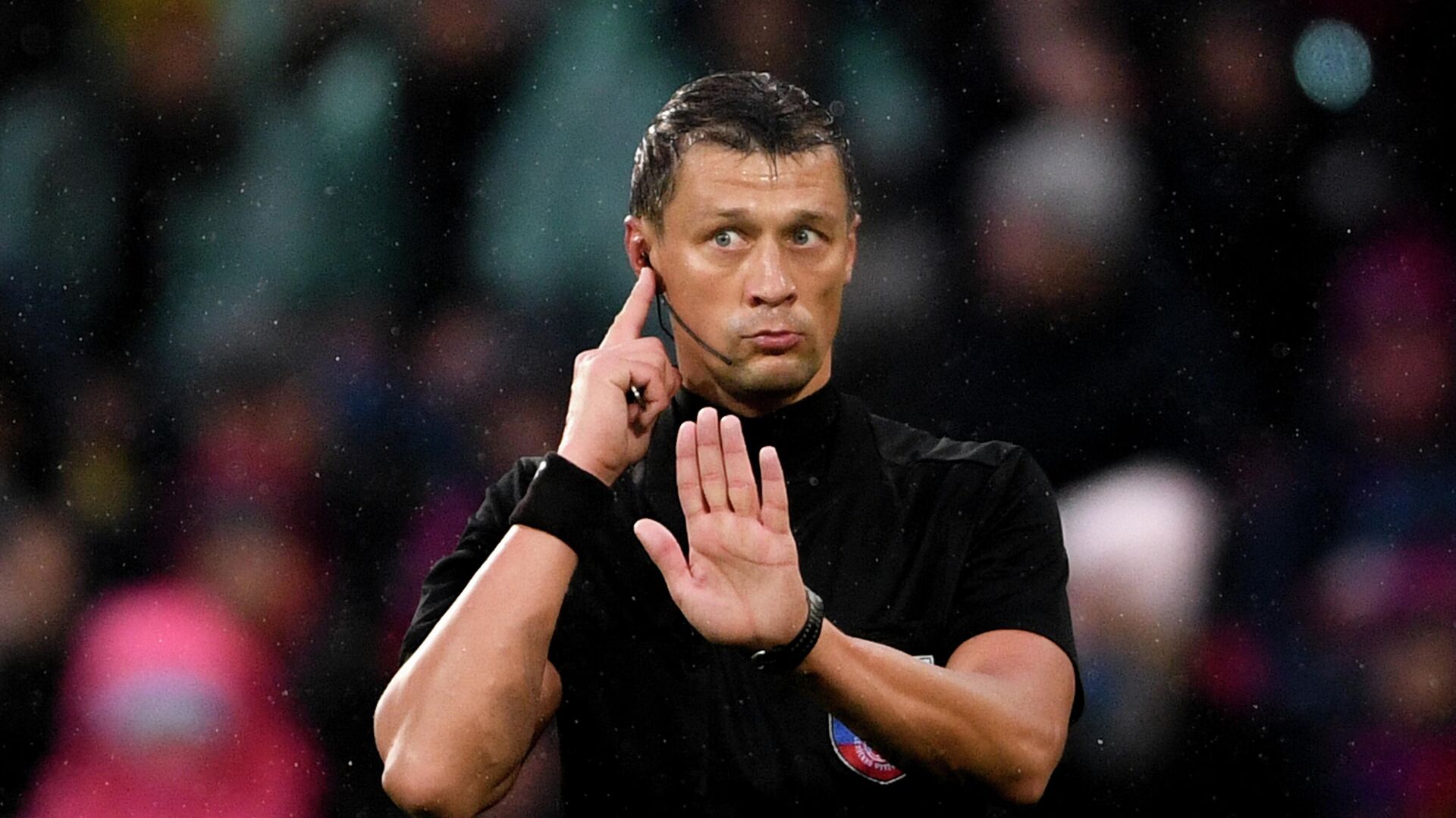 Тедеско бесится. Арбитр казарцев. Сколько судей в рпл. Сколько судей в рпл. Судьи рпл 2022.