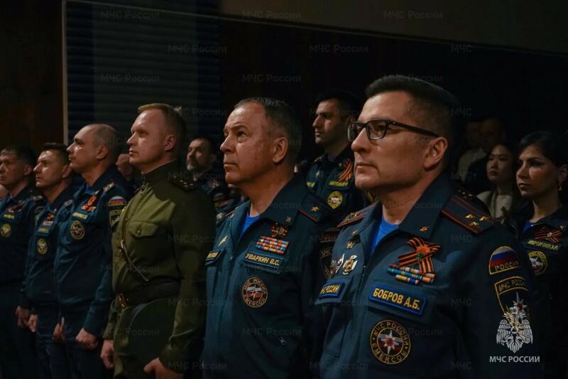 Память и подвиг: День Победы в столичном управлении МЧС России