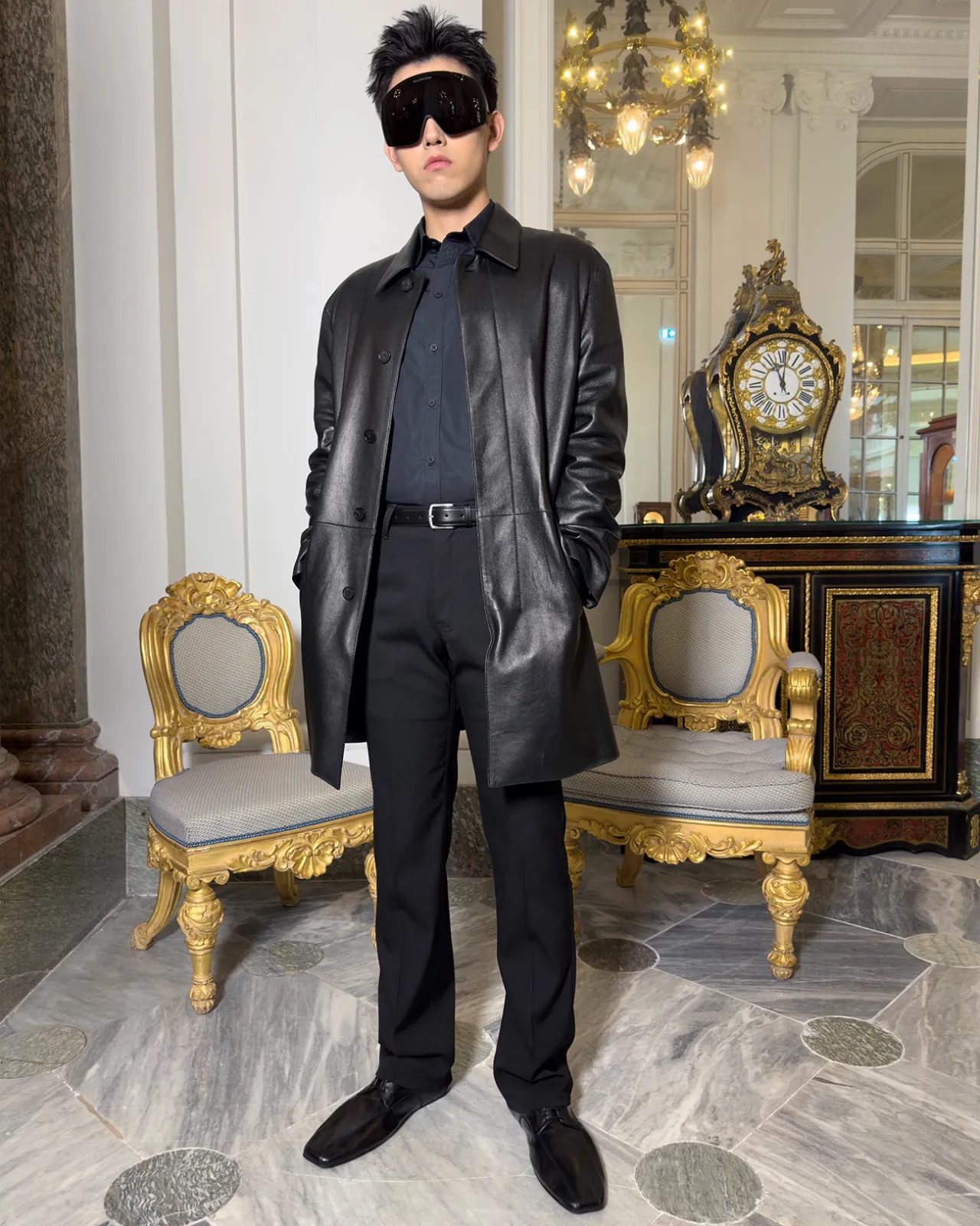 Бренд Balenciaga показал рекламную кампанию новой зимней коллекции (фото 10)