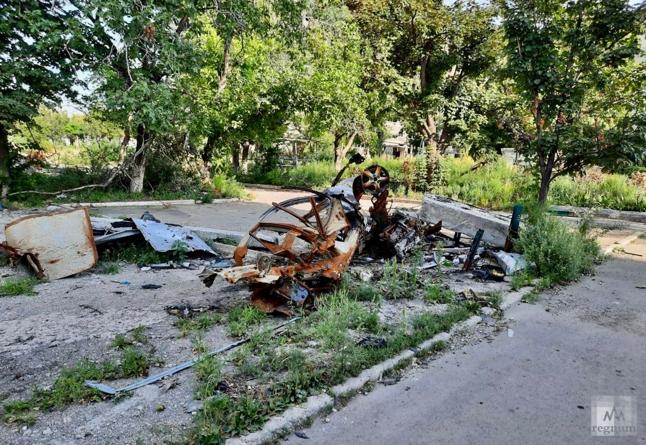 Общества мариуполя. Мариуполь 18 век. Мариуполь сейчас больница 4. Волонтеры в мариуполе. Общества мариуполя.