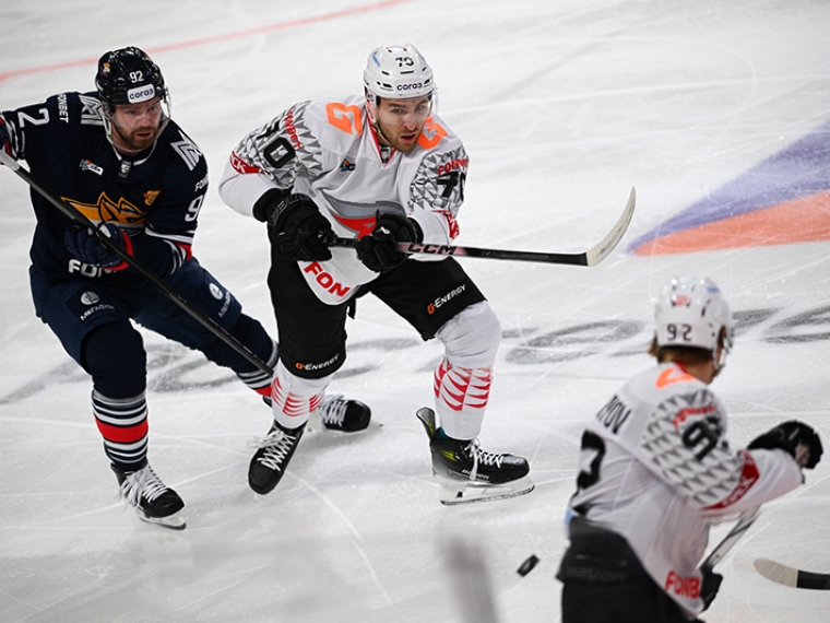 Омский «Авангард» обыграл «Магнитку»