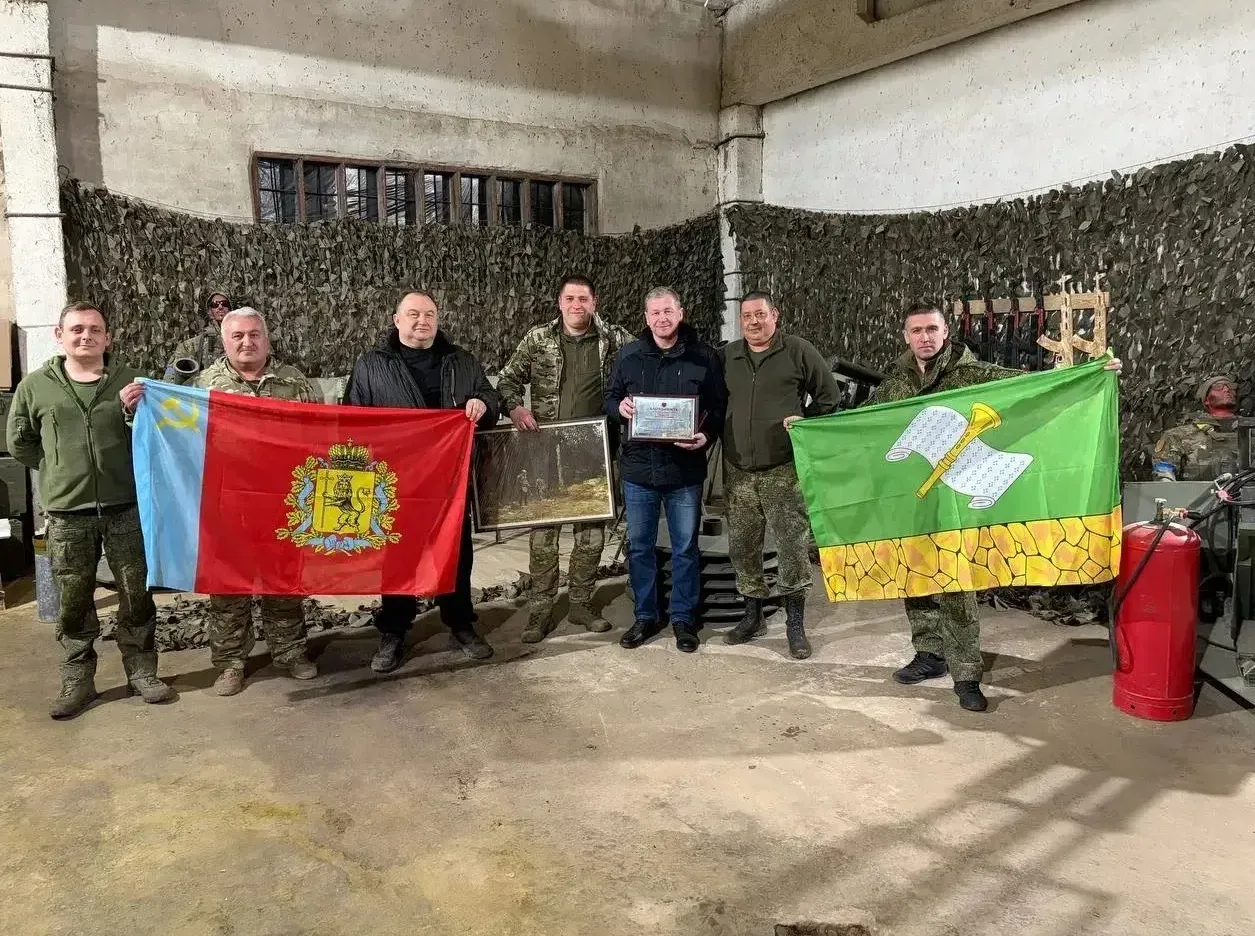 Камешковский округ отправил партию гуманитарного груза в подшефный саперный батальон в Курской области