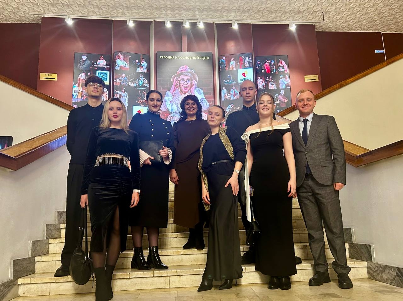 Победители VIII Литературно-театрального фестиваля посетили театры Москвы 