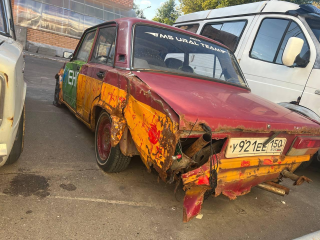 Жители Коломны пожаловались на бесхозные старые автомобили во дворах