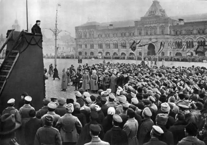 Из Петрограда в Москву: 6 фактов о переносе столицы