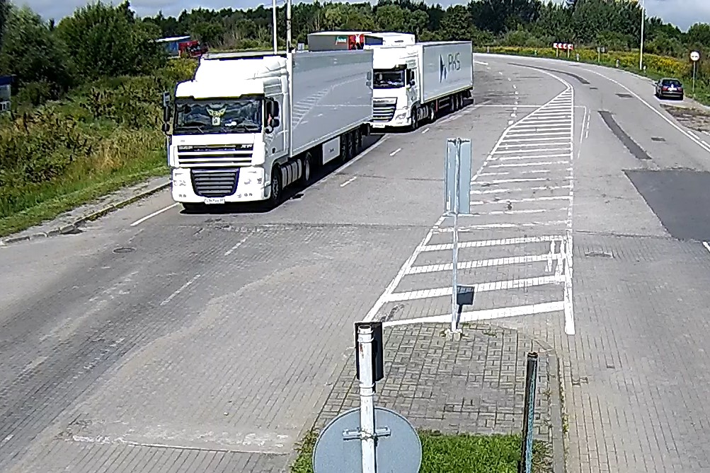 граница литва калининград сегодня. литовская граница калининград области. фуры. граница литва калининград сегодня. грузовики на таможне.