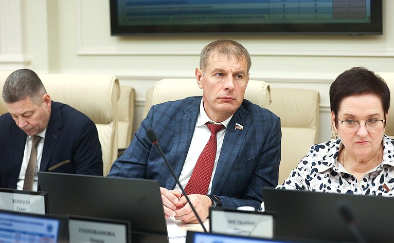 Олег Земцов